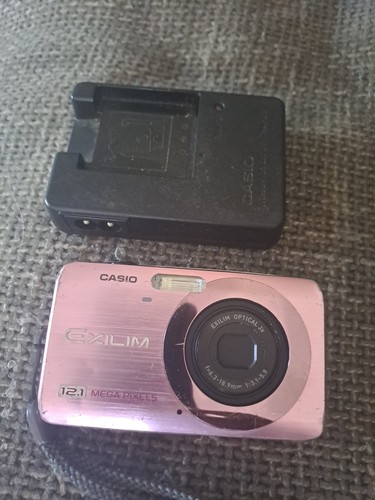 Casio digital camera exilim - digital,