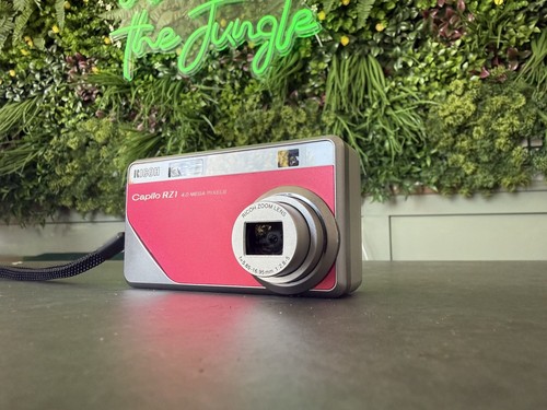 Vintage ricoh caplio rz1 pink - vintage,