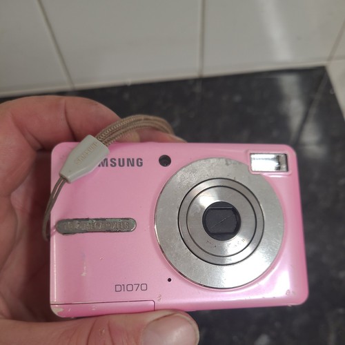 Samsung d1070 digital camera - digital,