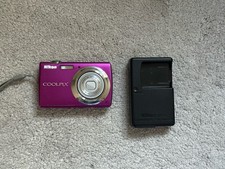 Nikon Coolpix S220 Compact